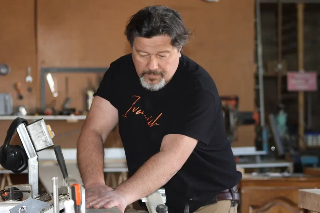 Création table bois massif sur mesure